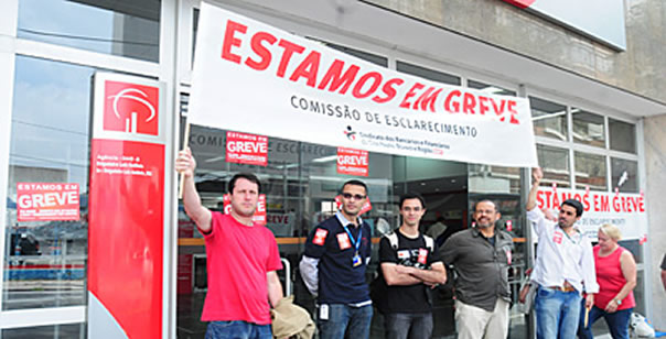 Imagem de Greve dos Bancários continua forte em todo o País